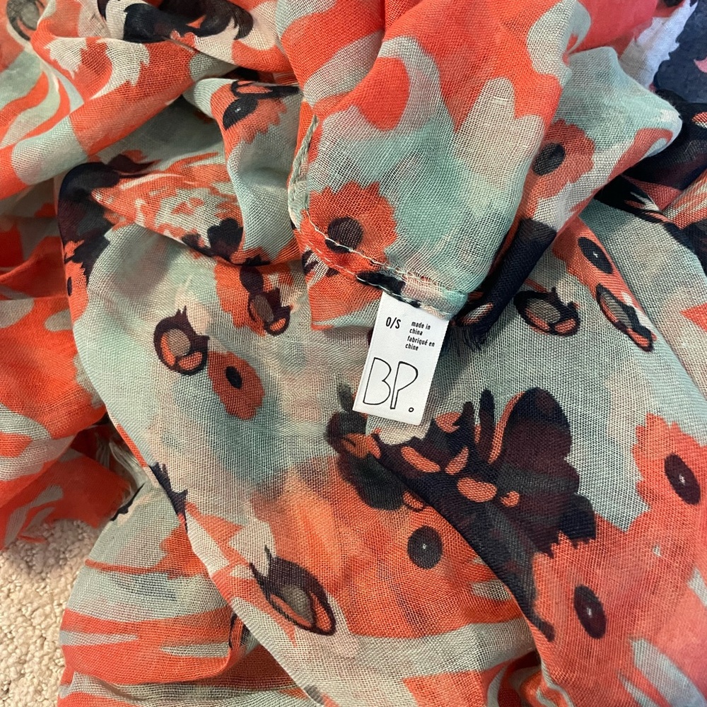 BP. Infinity Scarf - Picture 2 of 3